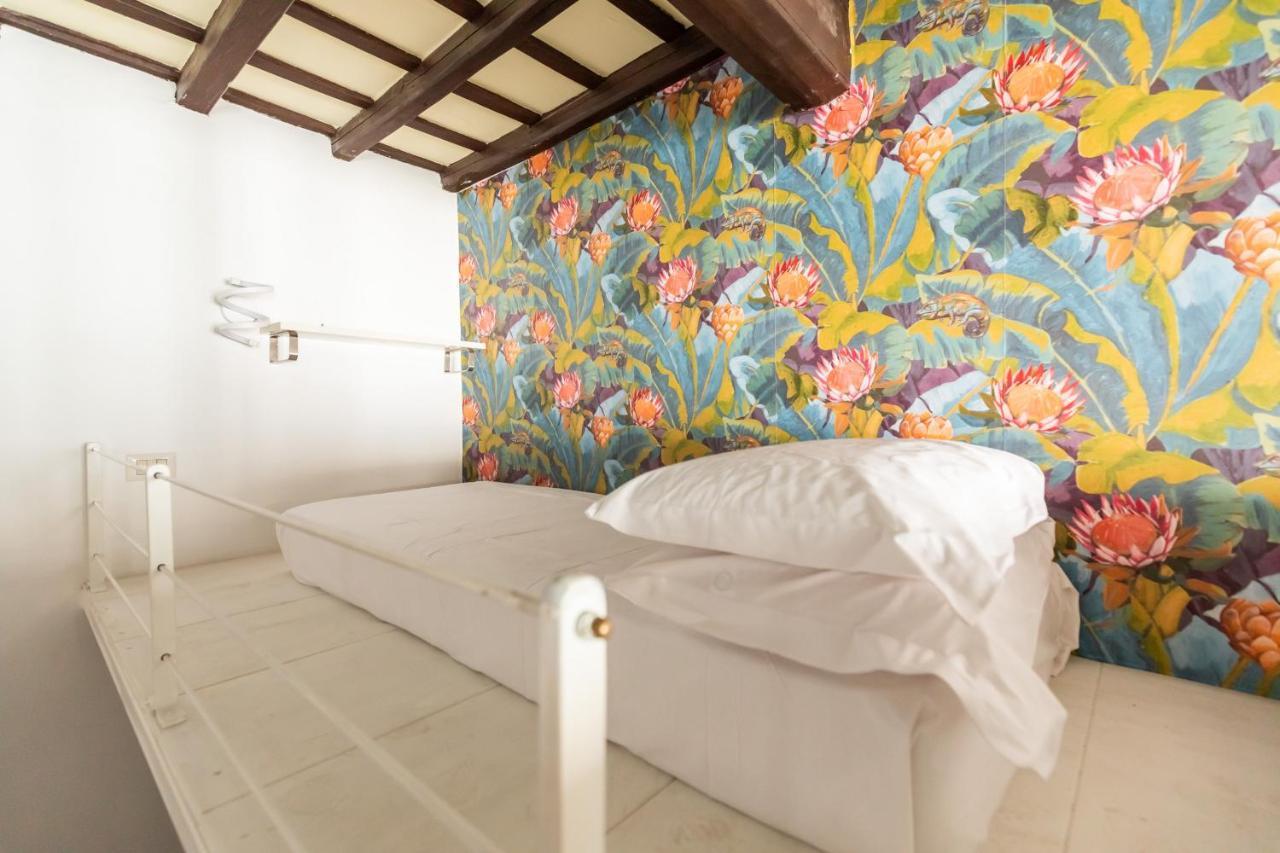 Campo De Fiori Large And Beautiful Apartment Rome Luaran gambar